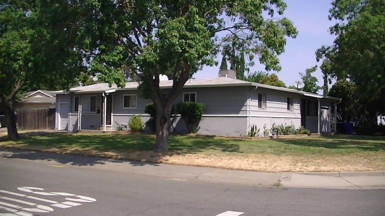 7458-7462 21st St in Sacramento, CA - Building Photo