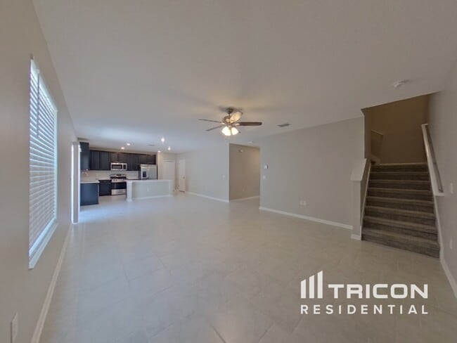 33546 Sky Blossom Cir in Leesburg, FL - Building Photo - Building Photo
