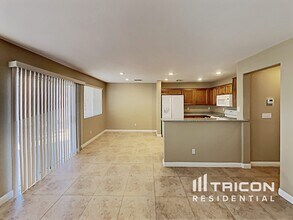 977 Medina De Leon Ave in Henderson, NV - Building Photo - Building Photo