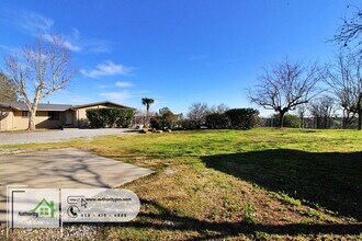 19250 Hill St in Anderson, CA - Building Photo - Building Photo