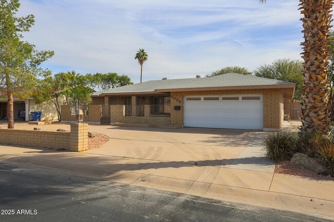 3239 S Lebanon Ln in Tempe, AZ - Building Photo - Building Photo