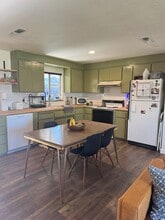 608 SW Greenwood Ave in Grants Pass, OR - Building Photo - Building Photo