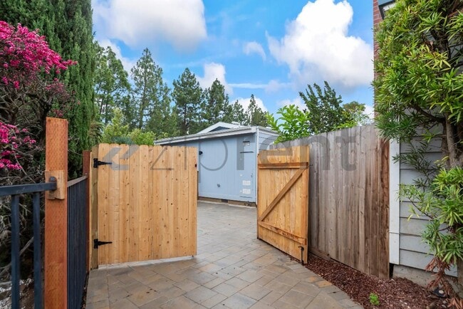 10112 Westminster Ct in Cupertino, CA - Building Photo - Building Photo