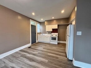 880 E Whittier St in Columbus, OH - Building Photo - Building Photo