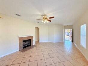 702 Estancia Way in Leander, TX - Building Photo - Building Photo