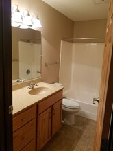 Ashland Apartments in Watertown, SD - Foto de edificio - Building Photo