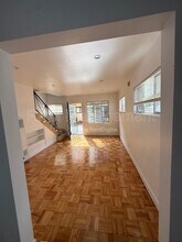 14522 Gault St in Los Angeles, CA - Building Photo - Building Photo