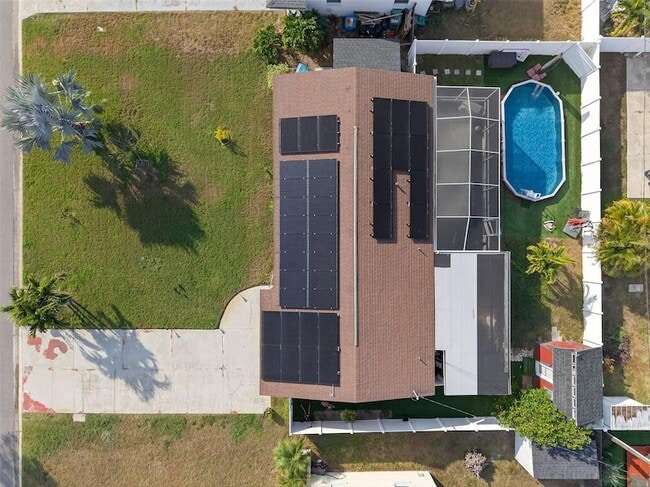 11761 80th Ave in Seminole, FL - Foto de edificio - Building Photo