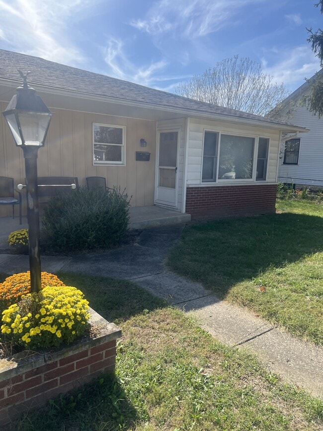 property at 325 E Mound St
