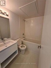 159 Wellesley St E in Toronto, ON - Building Photo - Building Photo