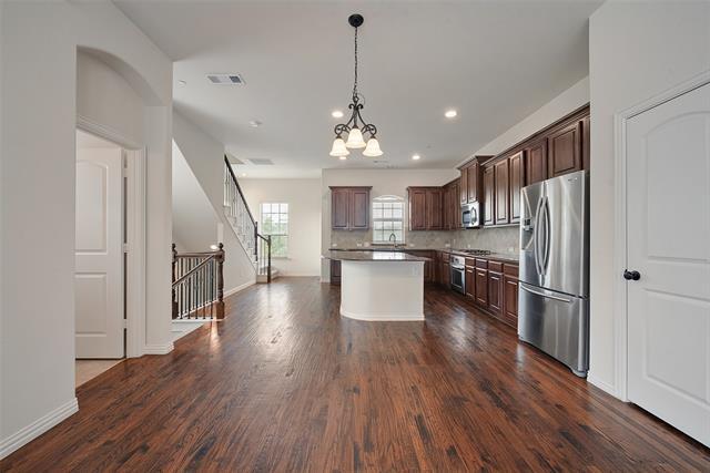 6491 Las Colinas Blvd