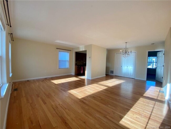 46 E Grand Ave in New Haven, CT - Building Photo - Building Photo