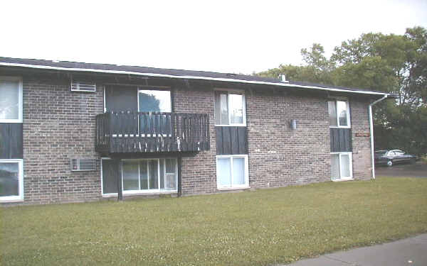 The Harrison House in Anoka, MN - Foto de edificio - Building Photo