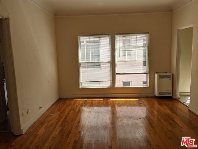 665 Cochran Ave in Los Angeles, CA - Building Photo - Building Photo