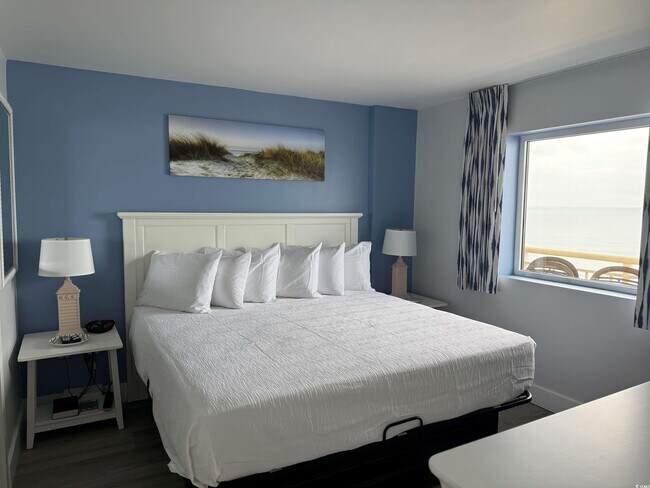2000 N Ocean Blvd in Myrtle Beach, SC - Building Photo - Building Photo