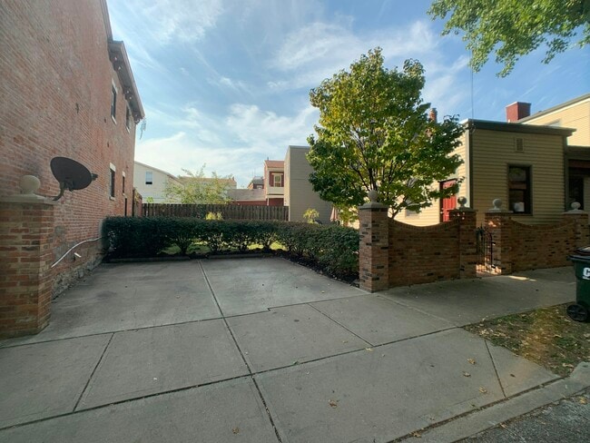 802 Main St in Covington, KY - Building Photo - Building Photo