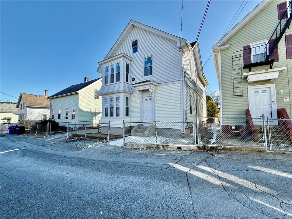 28 Concannon St in Providence, RI - Building Photo