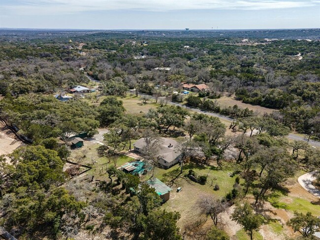 9500 Flintrock Cir in Austin, TX - Building Photo - Building Photo