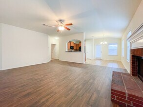 6632 Burling St in Waco, TX - Building Photo - Building Photo