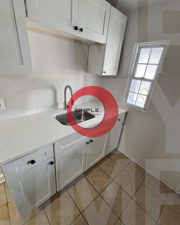 230 N 4th St in Reading, PA - Building Photo