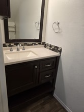 409 E 34th St in Tacoma, WA - Foto de edificio - Building Photo