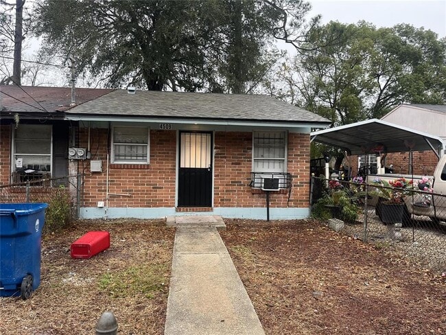 property at 4509 Ken Knight Dr N