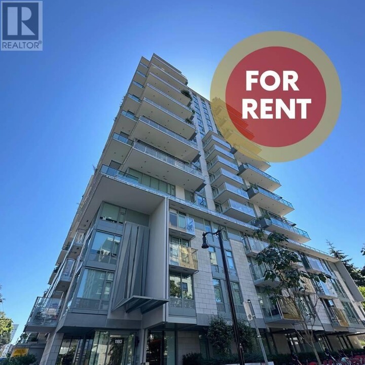 1180-1180 Broughton St in Vancouver, BC - Building Photo