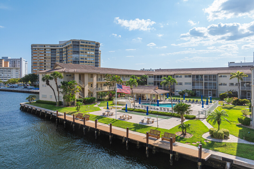 Coastal Waterways Co-Op in Hallandale Beach, FL - Building Photo