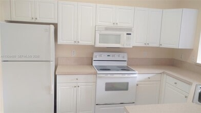 4404 SW 160th Ave in Miramar, FL - Building Photo - Building Photo