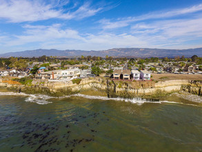 Del Playa Apartments in Goleta, CA - Building Photo - Other