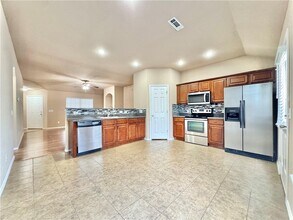5403 SW Carlisle St in Bentonville, AR - Building Photo - Building Photo