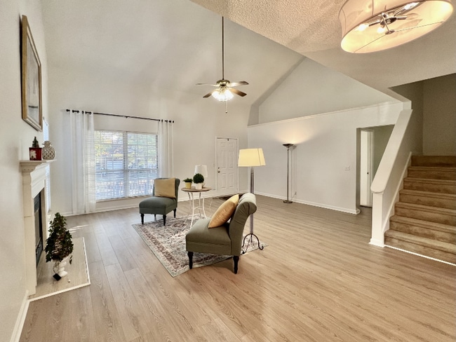 property at 117 Southampton Ct