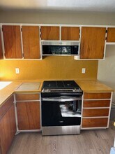 202 Collins Ave in Longview, TX - Building Photo - Building Photo