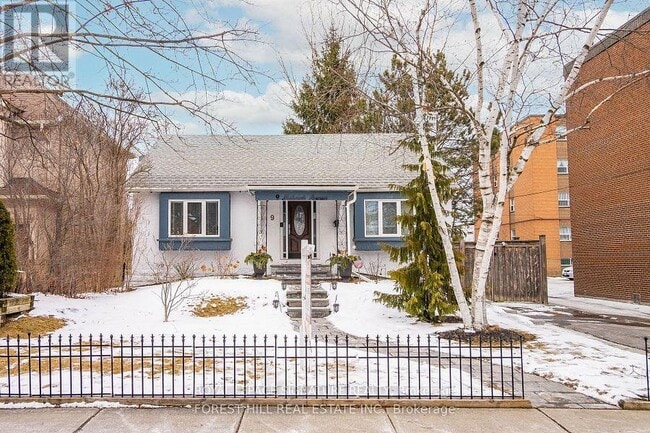 property at 9 Mohawk Ave