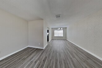 3414 Green Fields Dr in Sugar Land, TX - Building Photo - Building Photo