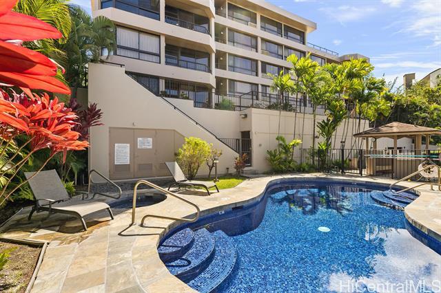 512 Iolani Ave in Honolulu, HI - Building Photo - Building Photo