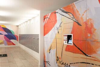 Picasso Brentwood in Los Angeles, CA - Foto de edificio - Interior Photo