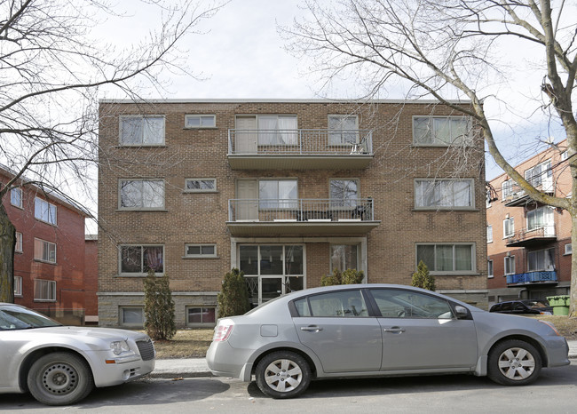 4775 Plamondon in Montréal, QC - Building Photo - Building Photo