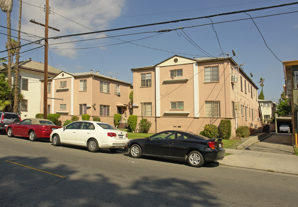 1412-1422 N Gardner St in Los Angeles, CA - Foto de edificio