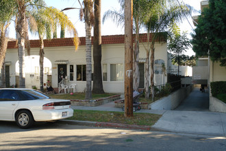 915-921 E Garfield Ave in Glendale, CA - Building Photo - Building Photo