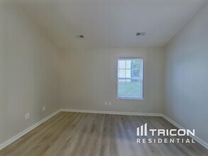 1012 Valley Ridge Rd in Charlotte, NC - Building Photo - Building Photo