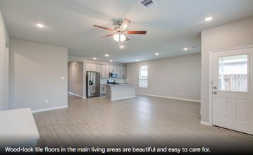 8226 Delta Down Dr in Fulshear, TX - Building Photo - Building Photo