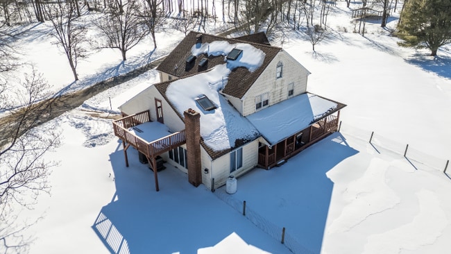 37 N Chapman Rd in Doylestown, PA - Foto de edificio - Building Photo