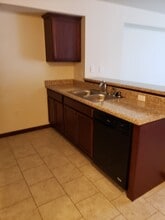 1115 Prairie Rose Dr SW in Cedar Rapids, IA - Building Photo - Building Photo