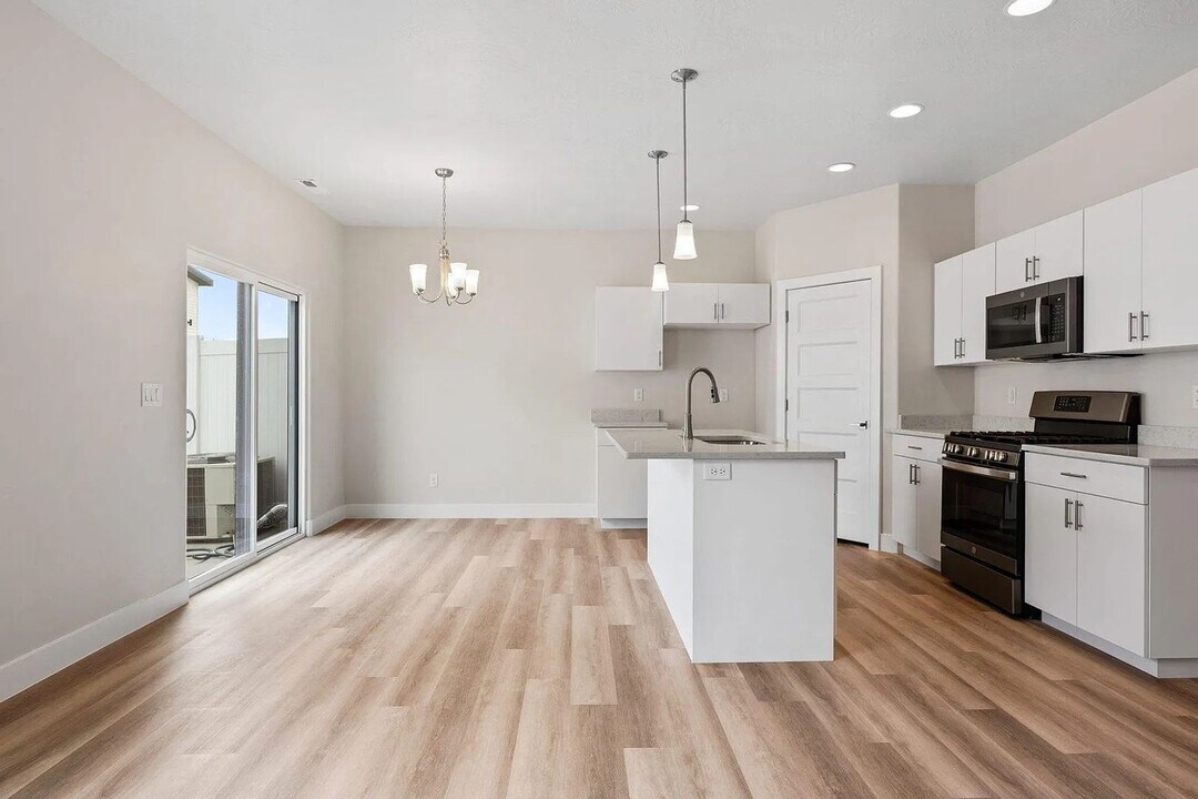 4123 Baywood Dr in Washington, UT - Building Photo