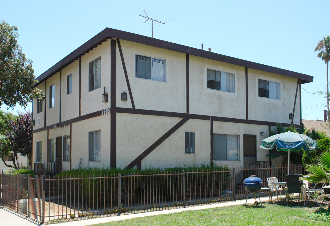 3945 Tilden Ave in Culver City, CA - Building Photo