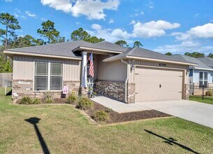 8390 Island Dr in Navarre, FL - Building Photo - Building Photo