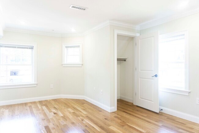 62 Gordon St, Unit 2 in Boston, MA - Building Photo - Building Photo