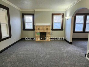 916-918 Peckham St in Akron, OH - Building Photo - Building Photo