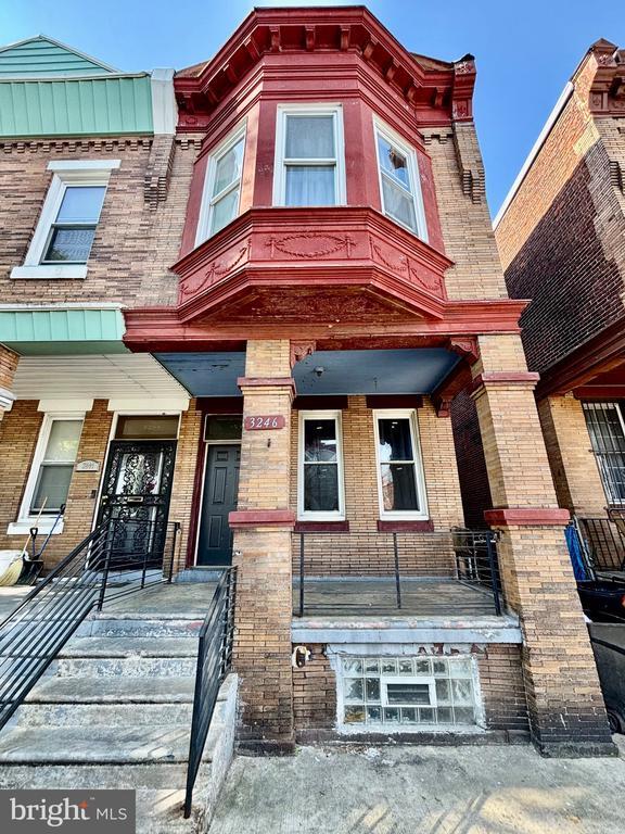 property at 3246 W Huntingdon St